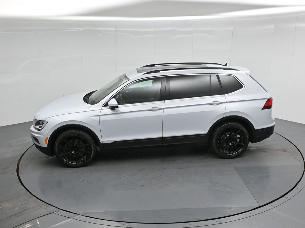 Used 2019 Volkswagen Tiguan SE w/ Panoramic Sunroof Package FWD image 43