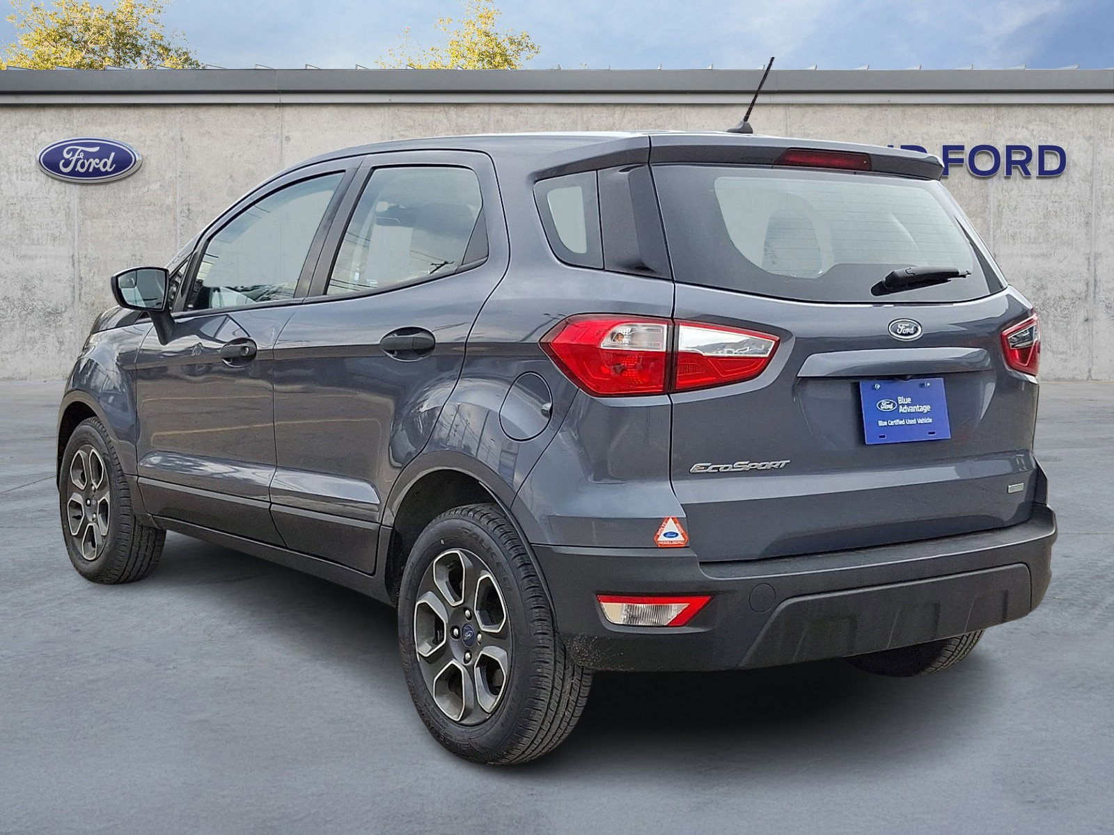 Certified 2018 Ford EcoSport S image 5