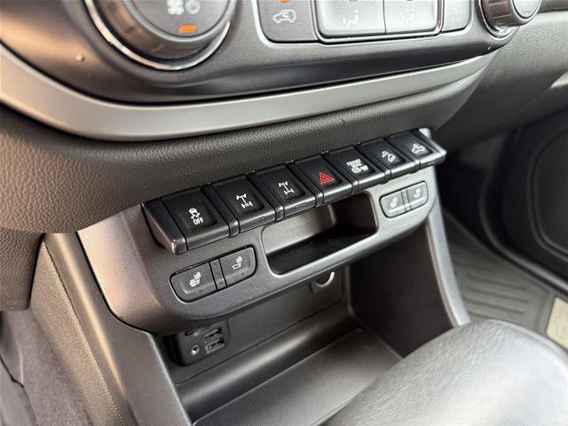 Used 2020 Chevrolet Colorado ZR2 AWD/4WD image 24