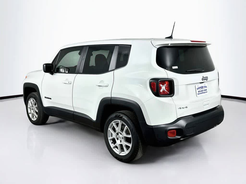 Used 2023 Jeep Renegade Latitude AWD/4WD image 4
