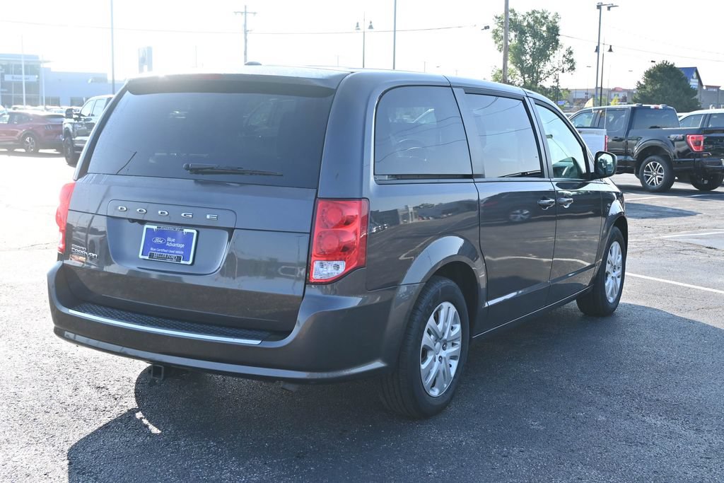 Used 2018 Dodge Grand Caravan SE w/ UConnect Hands-Free Group FWD image 9