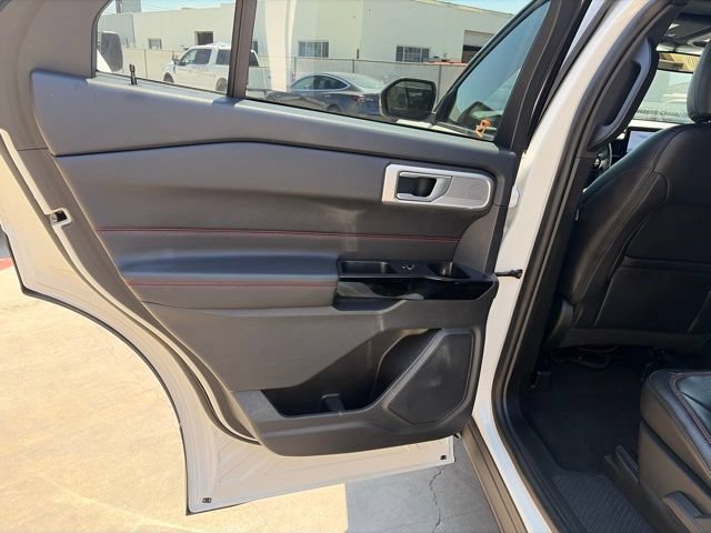 Certified 2023 Ford Explorer ST-Line w/ Class IV Trailer Tow Package RWD image 9