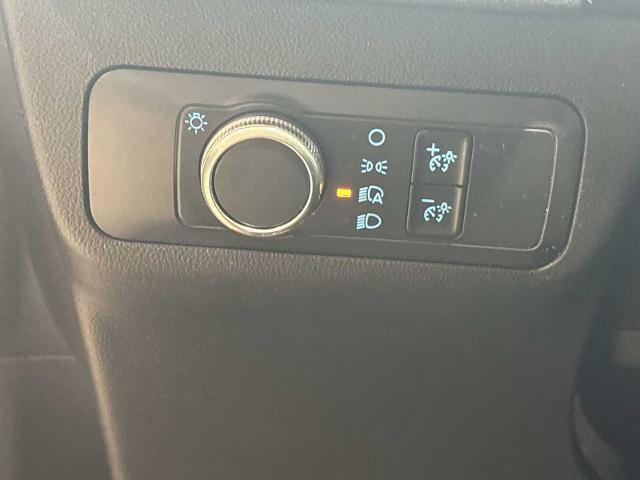 Certified 2020 Ford Escape SE image 16