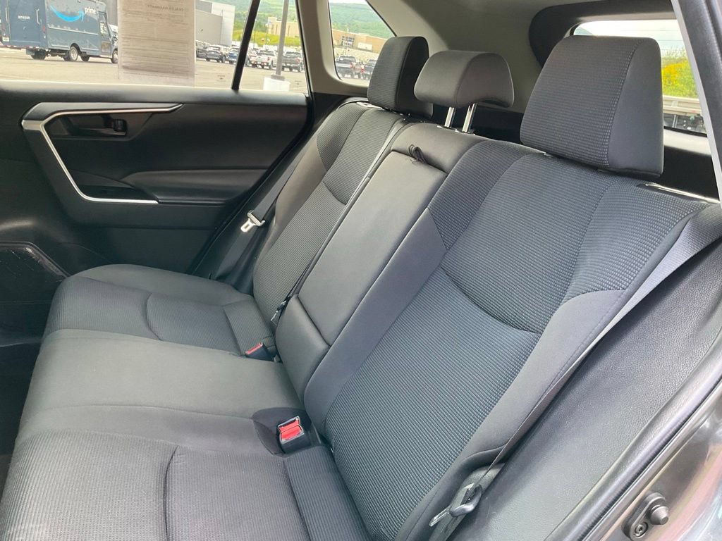 Used 2025 Toyota RAV4 LE AWD/4WD image 14