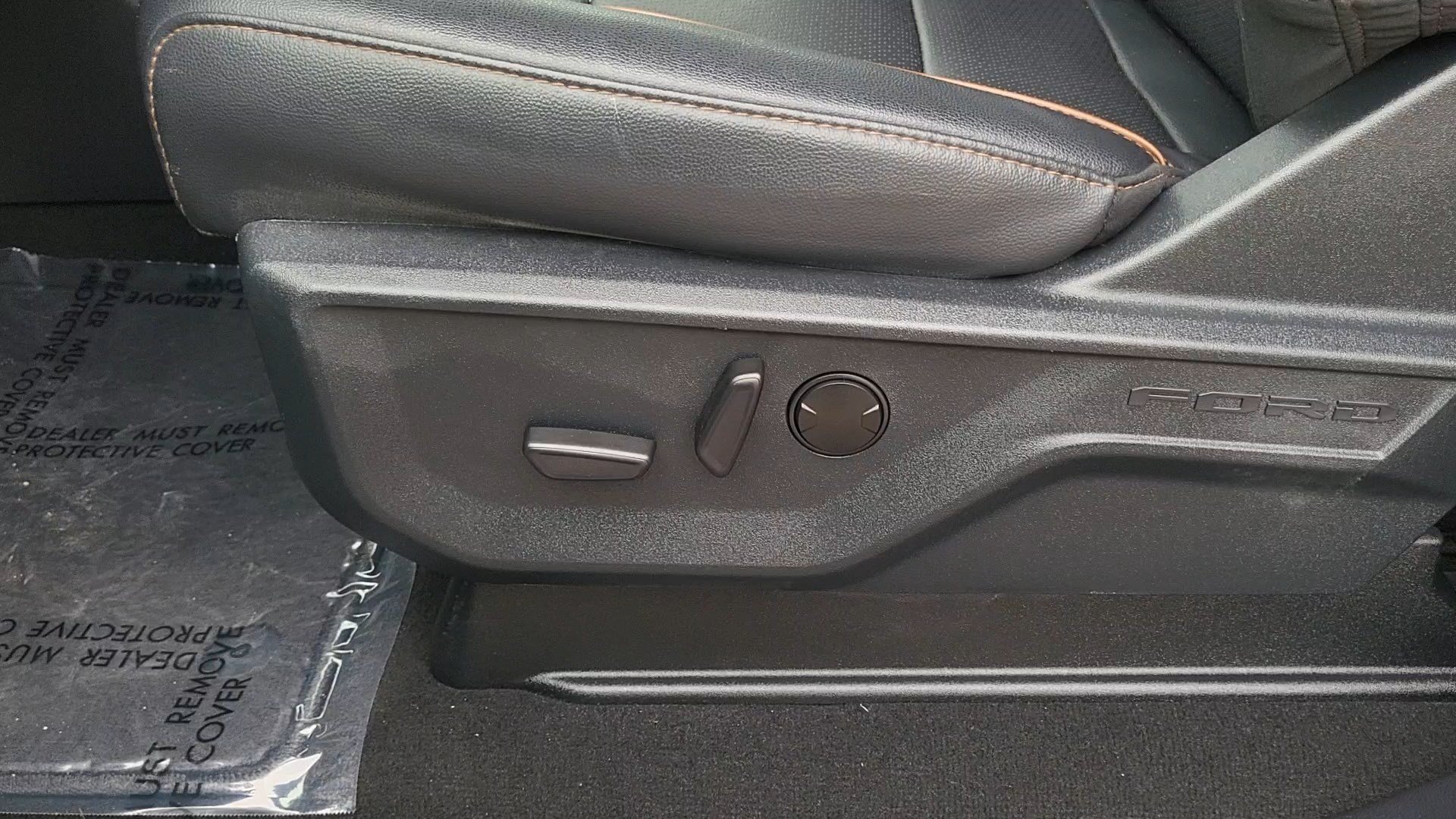 Certified 2025 Ford F250 Lariat AWD/4WD image 12