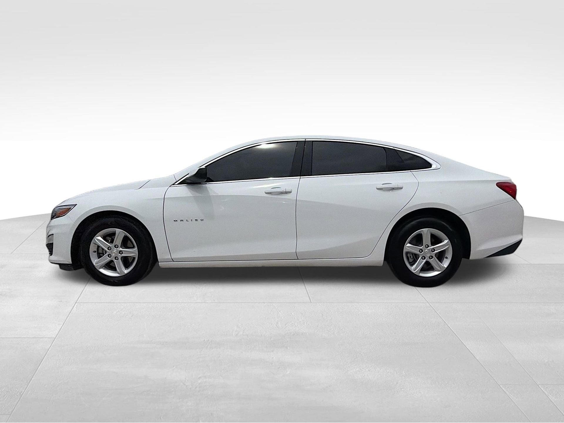 Used 2025 Chevrolet Malibu LS w/ LPO, Floor Liner Package FWD image 10