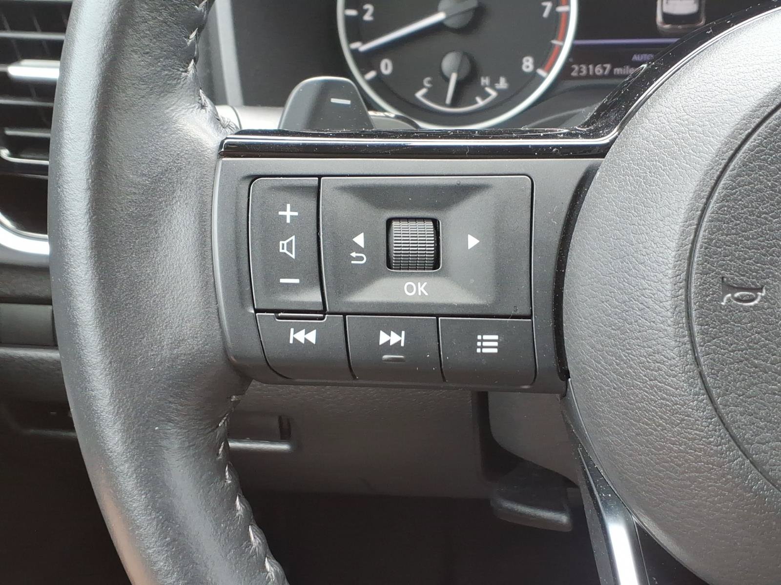 Used 2023 Nissan Rogue SL AWD/4WD image 17