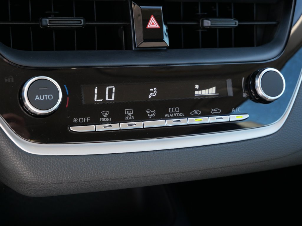 Used 2025 Toyota Corolla LE FWD image 22