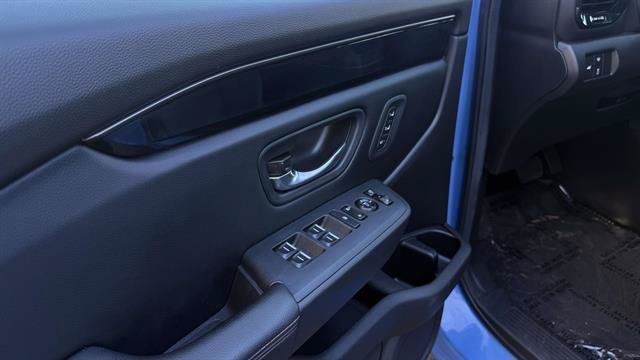 Used 2025 Honda Pilot TrailSport image 39