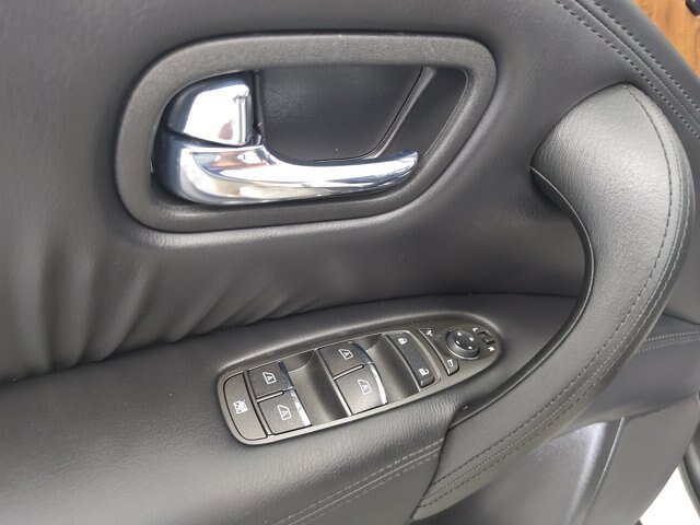 Used 2024 Nissan Armada SL w/ Captain's Chairs Package AWD/4WD image 40