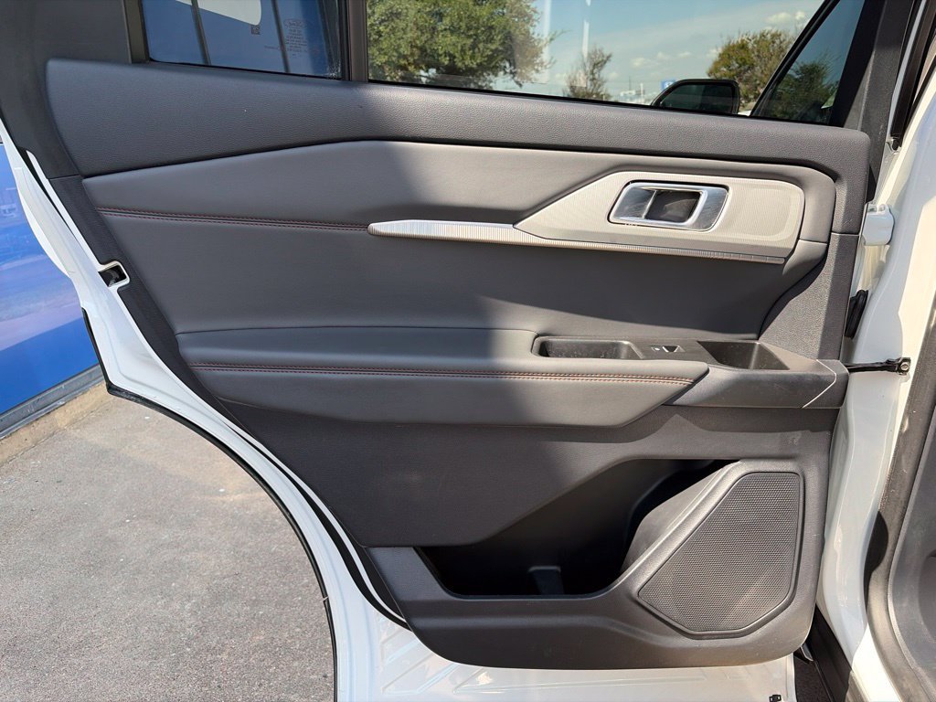 Certified 2025 Ford Explorer Active RWD image 19