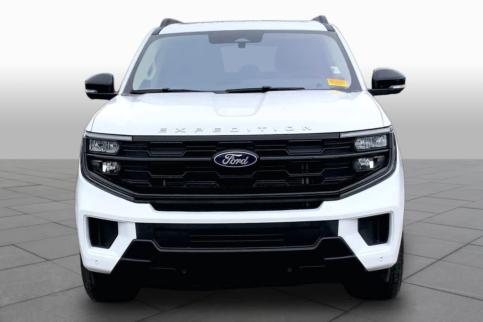 Certified 2025 Ford Expedition Active AWD/4WD image 4
