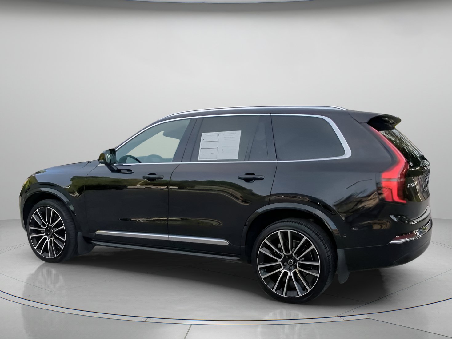 Used 2026 Volvo XC90 B6 Plus w/ Protection Package Premier AWD/4WD image 18