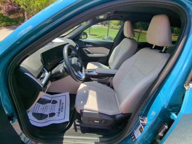 Used 2024 BMW X1 xDrive28i w/ Technology Package AWD/4WD image 16