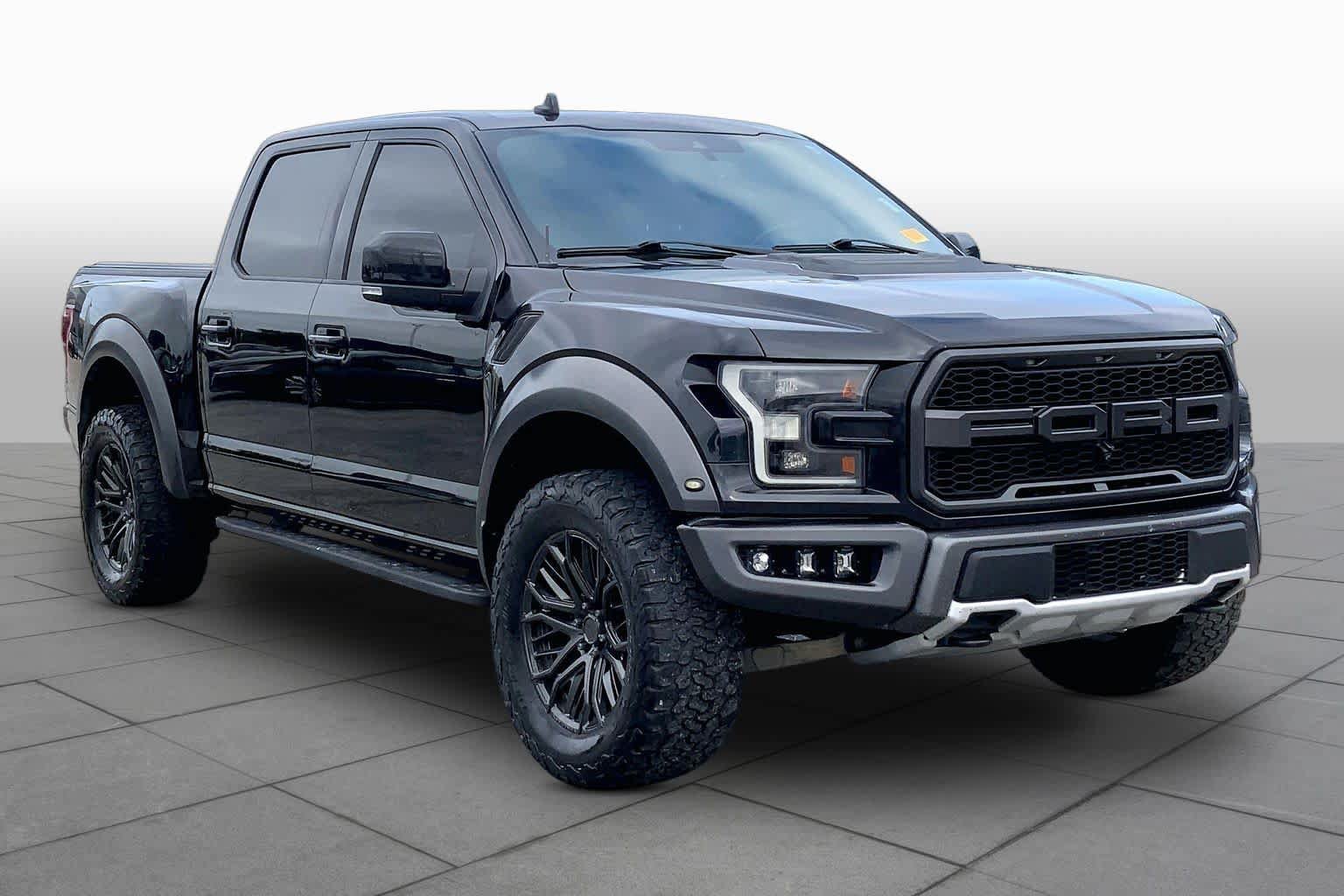 Certified 2019 Ford F150 Raptor w/ Equipment Group 802A Luxury AWD/4WD image 3