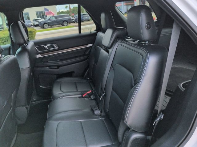 Certified 2019 Ford Explorer Limited w/ Ford Safe & Smart Package FWD image 14