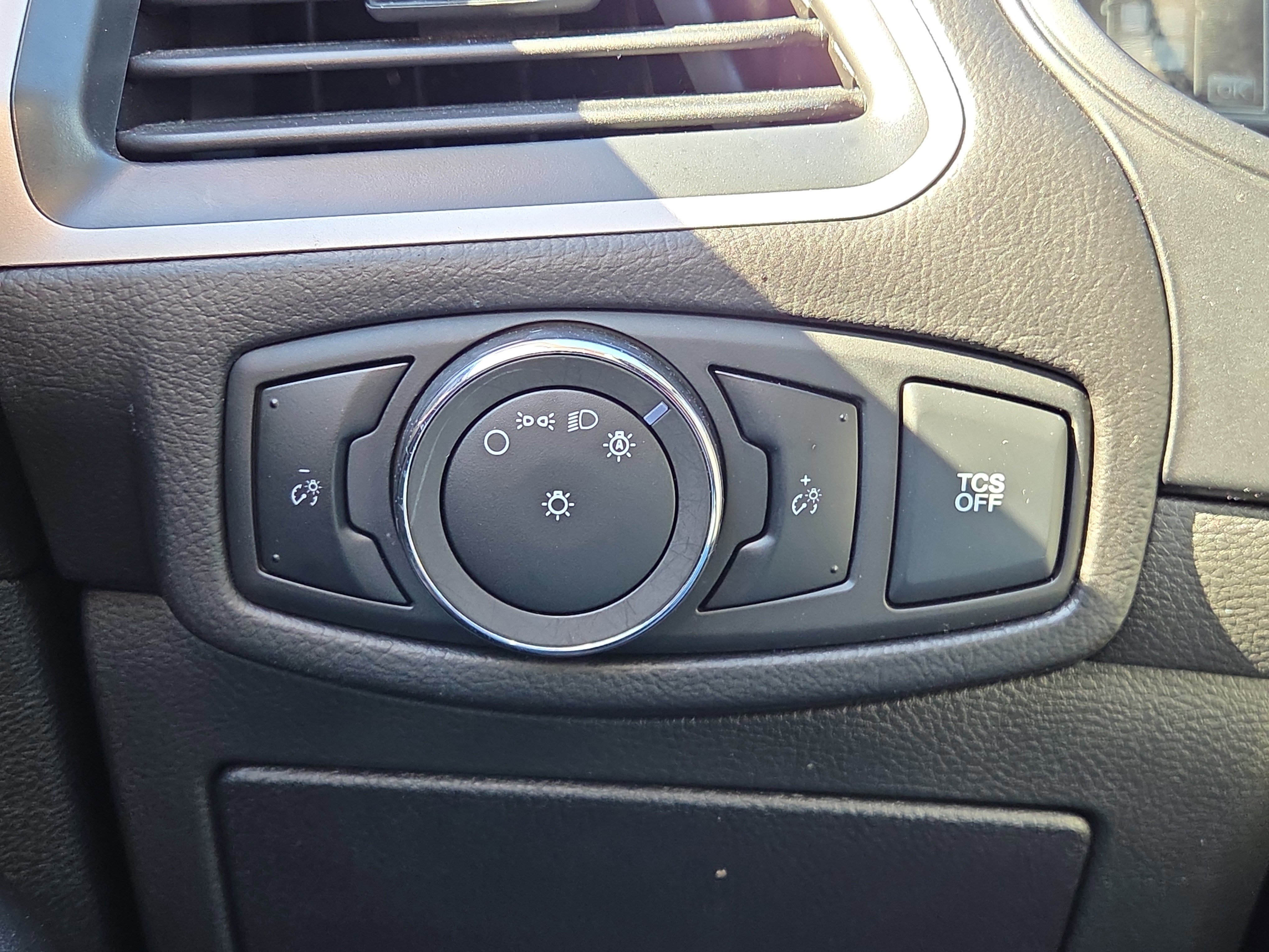 Certified 2023 Ford Edge SEL image 25