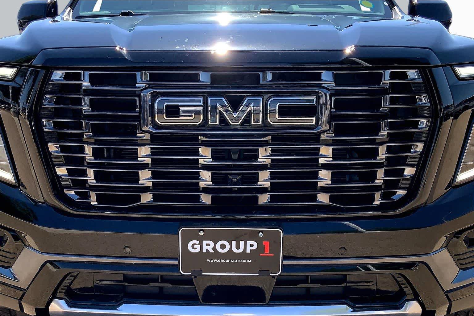 Used 2025 GMC Yukon Denali Ultimate AWD/4WD image 30