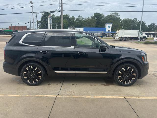 Used 2024 Kia Telluride SX Prestige w/ Towing Package AWD/4WD image 4