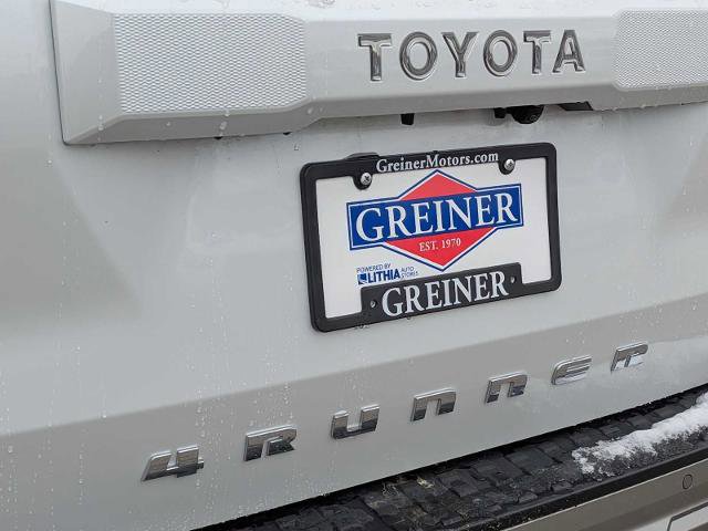 Used 2025 Toyota 4Runner Limited AWD/4WD image 14