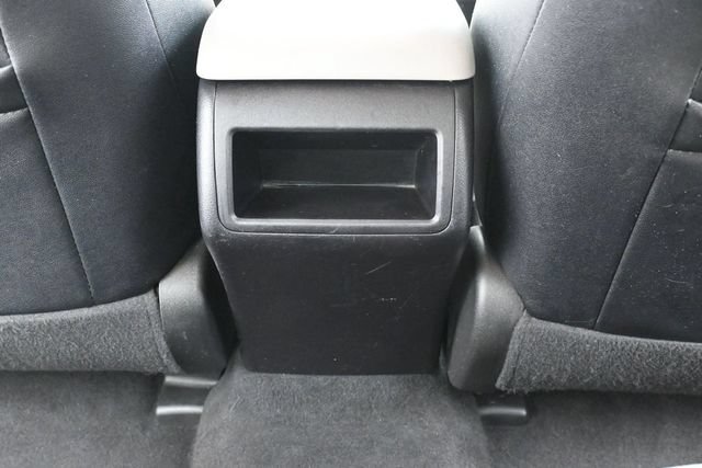 Used 2017 Toyota Camry SE FWD image 32