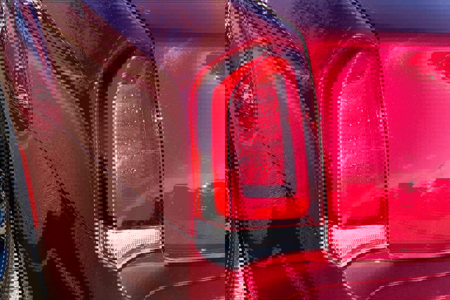 Used 2023 Chrysler 300 S image 28