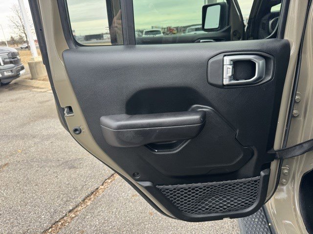 Used 2020 Jeep Gladiator Sport w/ Quick Order Package 24S image 21