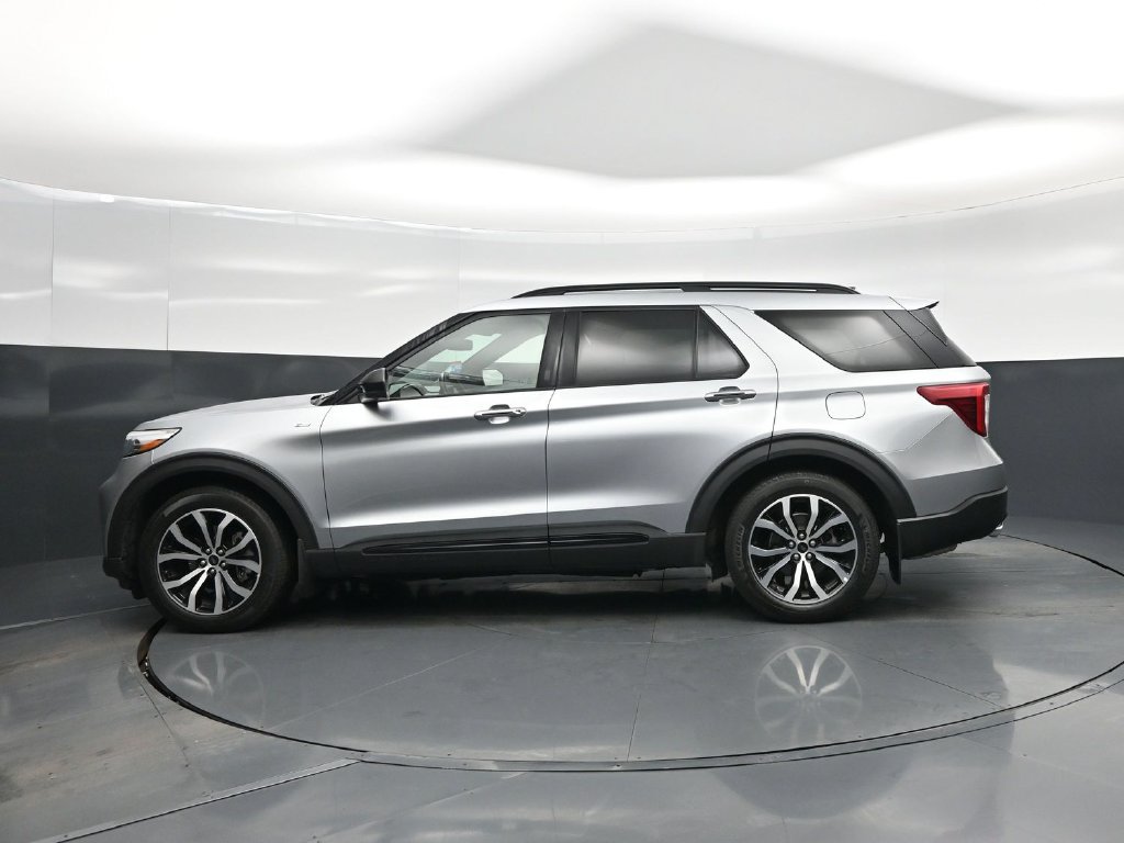 Certified 2023 Ford Explorer ST-Line w/ Class IV Trailer Tow Package RWD image 30