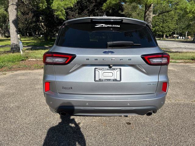 Certified 2023 Ford Escape ST-Line w/ Tech Pack #1 AWD/4WD image 6