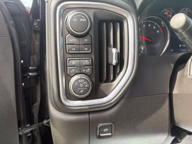 Used 2021 Chevrolet Silverado 1500 LT Trail Boss AWD/4WD image 21