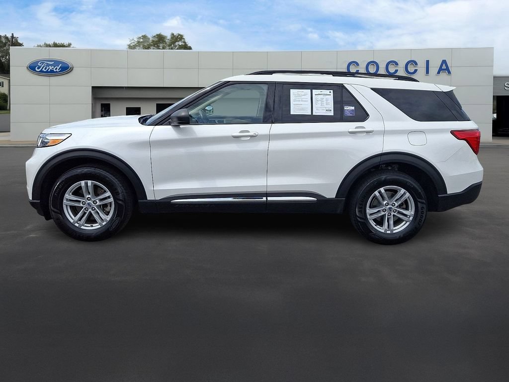 Certified 2023 Ford Explorer XLT w/ Equipment Group 202A AWD/4WD image 7