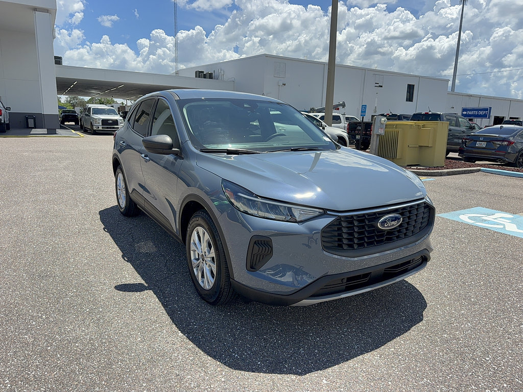 Certified 2024 Ford Escape Active FWD image 4