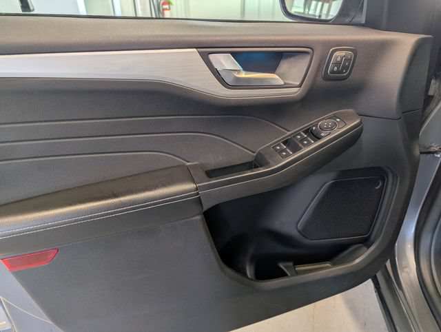 Certified 2024 Ford Escape Platinum AWD/4WD image 13