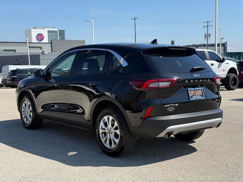 Certified 2023 Ford Escape Active AWD/4WD image 2
