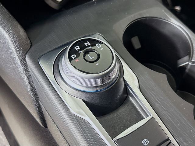 Certified 2022 Ford Escape SEL w/ SEL Stealth AWD Package image 17