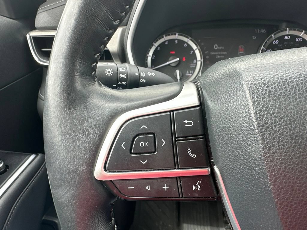 Used 2022 Toyota Highlander Limited AWD/4WD image 38