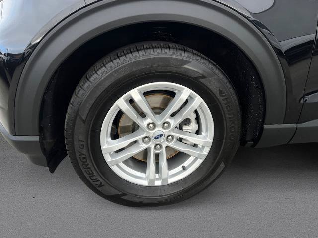 Certified 2023 Ford Explorer XLT w/ Equipment Group 202A RWD image 9