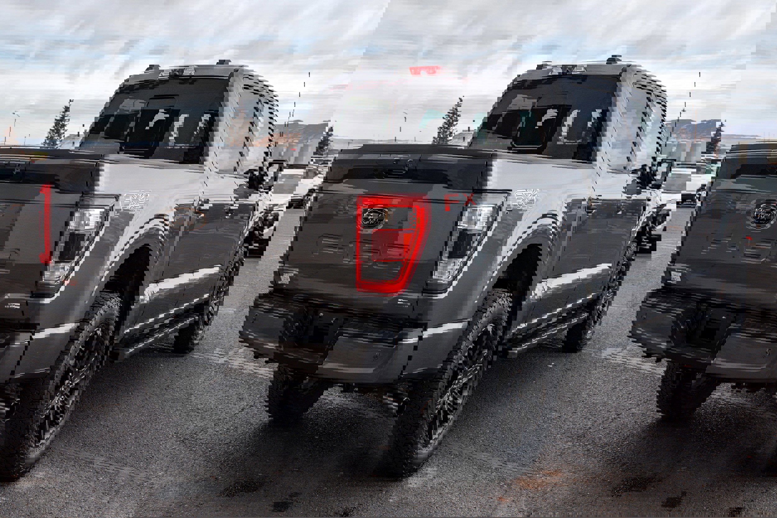 Certified 2021 Ford F150 Lariat w/ Equipment Group 502A High image 4