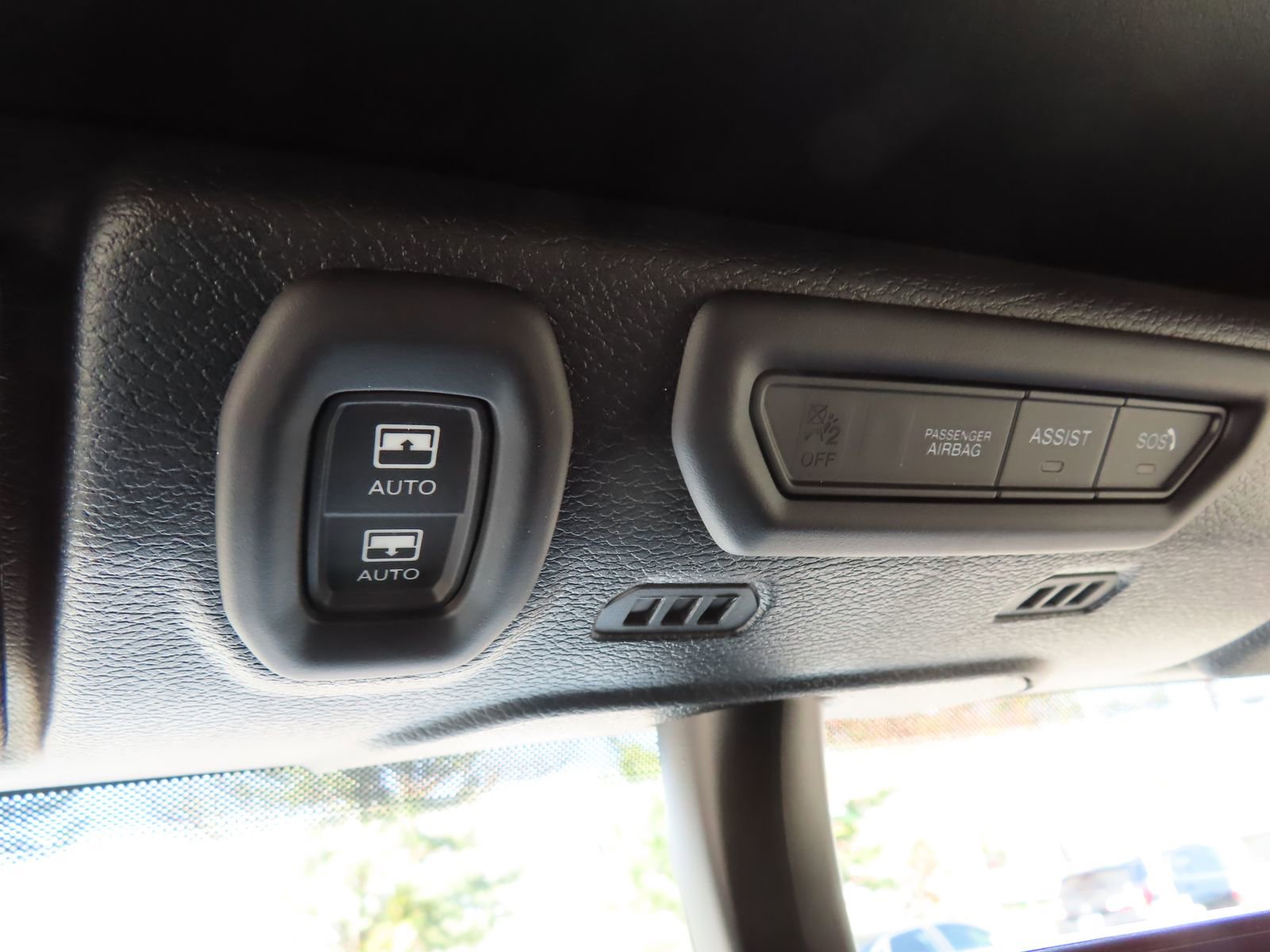 Used 2023 Jeep Wrangler Unlimited Sahara image 38