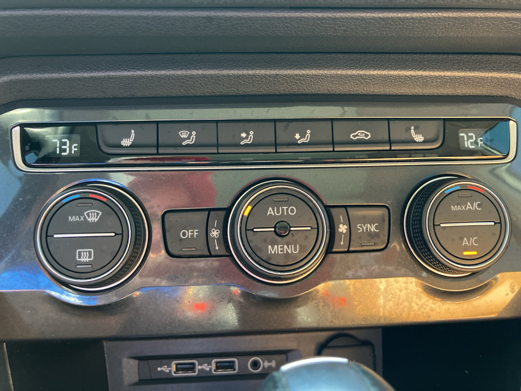 Used 2019 Volkswagen Tiguan SE AWD/4WD image 18