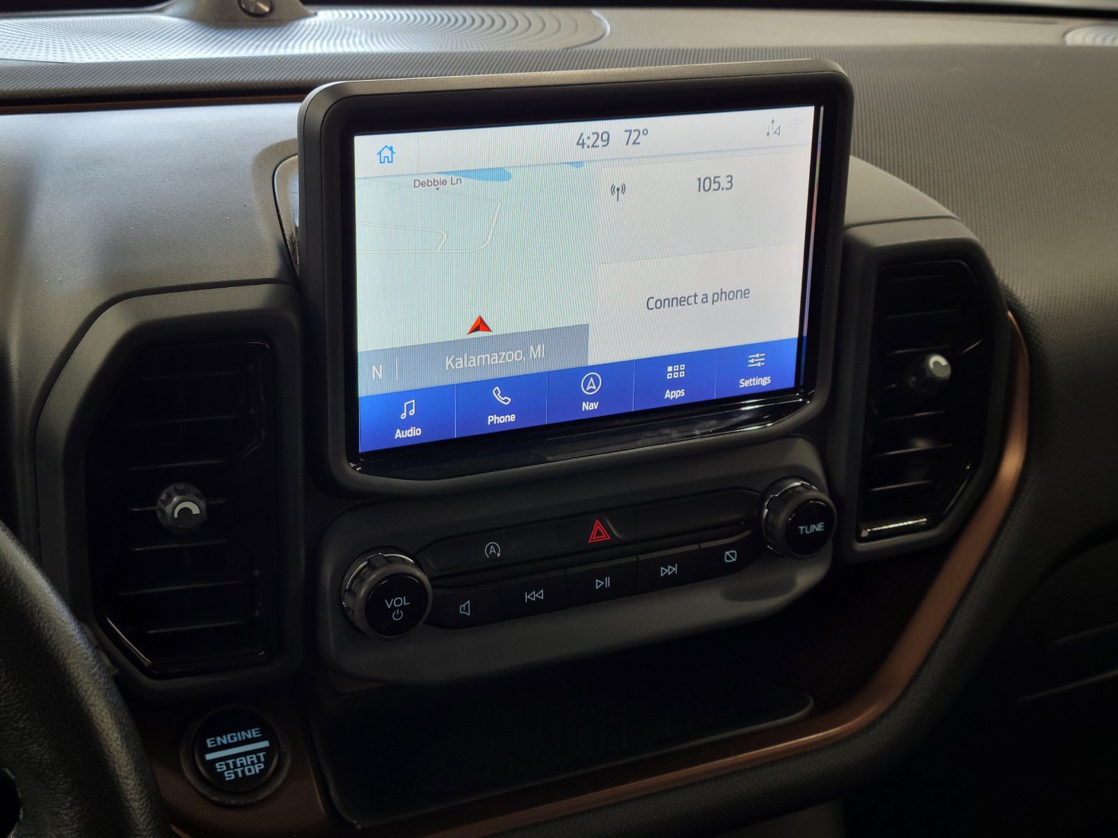 Certified 2021 Ford Bronco Sport Outer Banks w/ Outer Banks Package (96D) AWD/4WD image 19