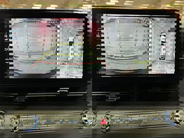 Used 2024 Hyundai Kona Limited image 9