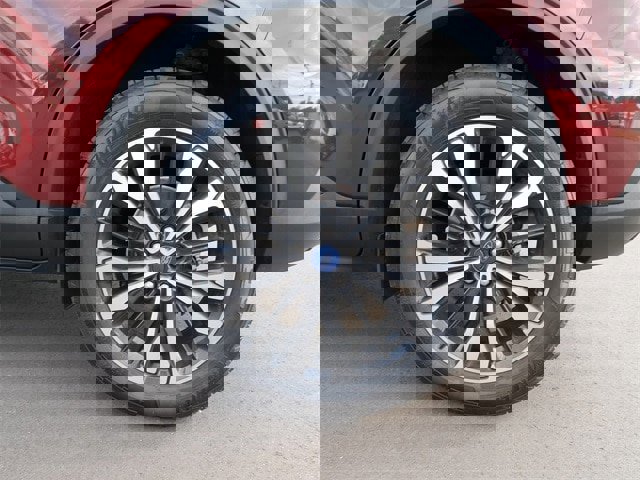 Certified 2021 Ford Escape SE w/ SE Sport Appearance Package image 12