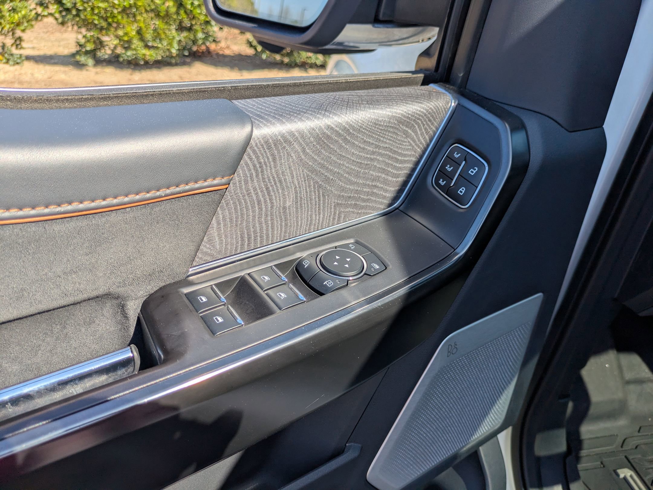 Certified 2023 Ford F150 Platinum w/ Equipment Group 701A High image 19