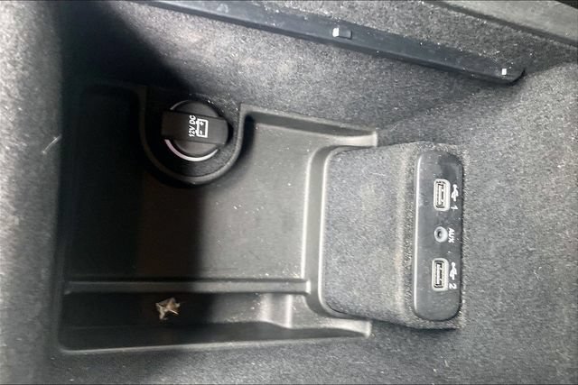 Used 2022 Dodge Charger SXT w/ Blacktop Package RWD image 32