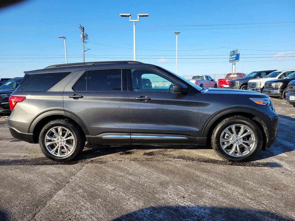 Certified 2020 Ford Explorer XLT w/ Equipment Group 202A image 6