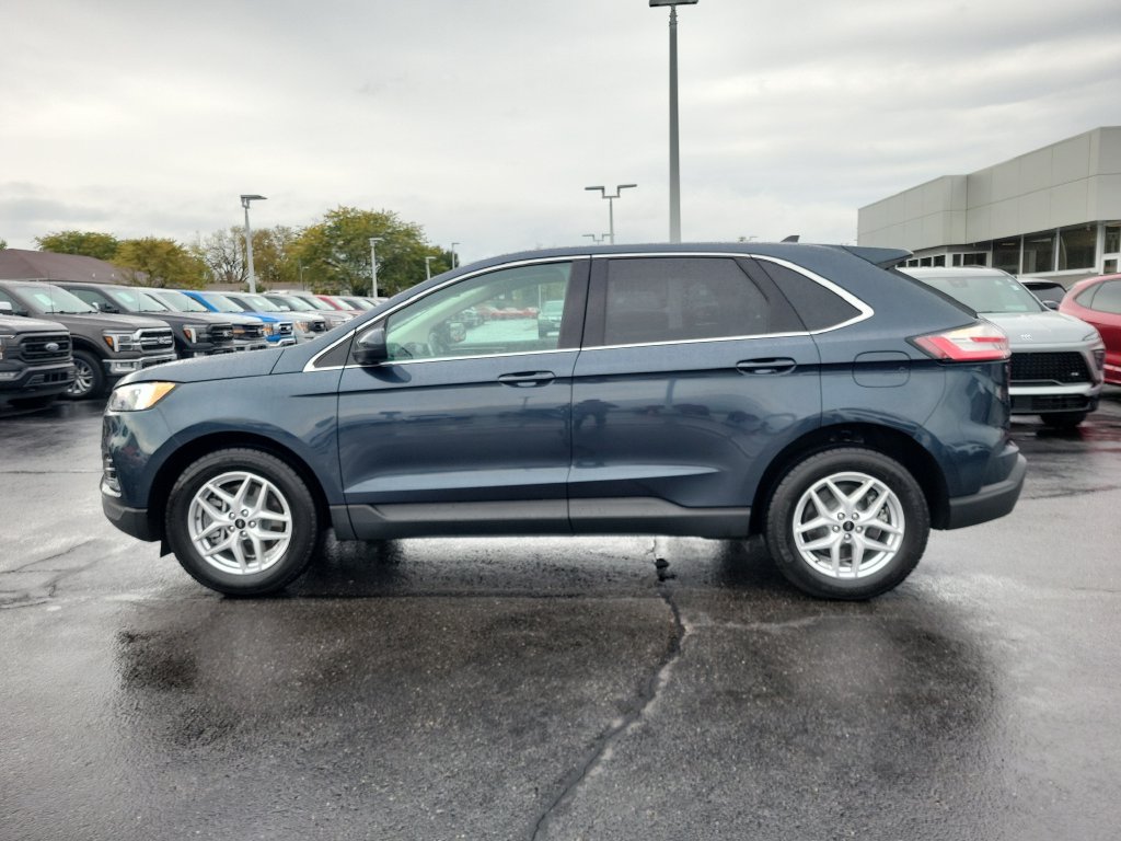 Certified 2024 Ford Edge SEL w/ Convenience Package AWD/4WD image 7