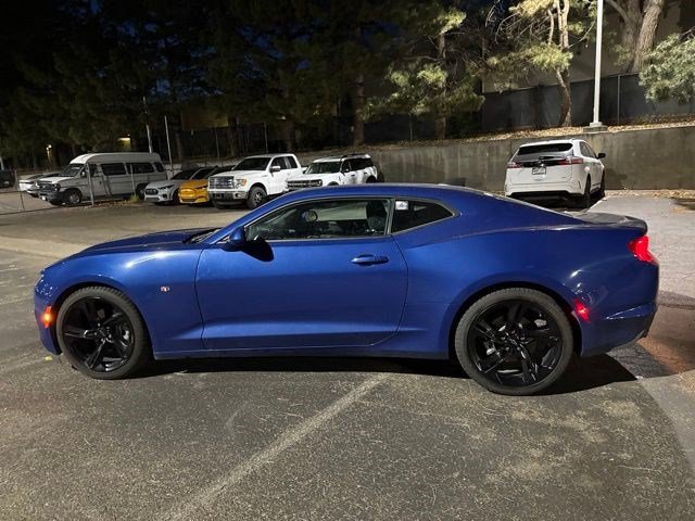 Used 2020 Chevrolet Camaro LT RWD image 13