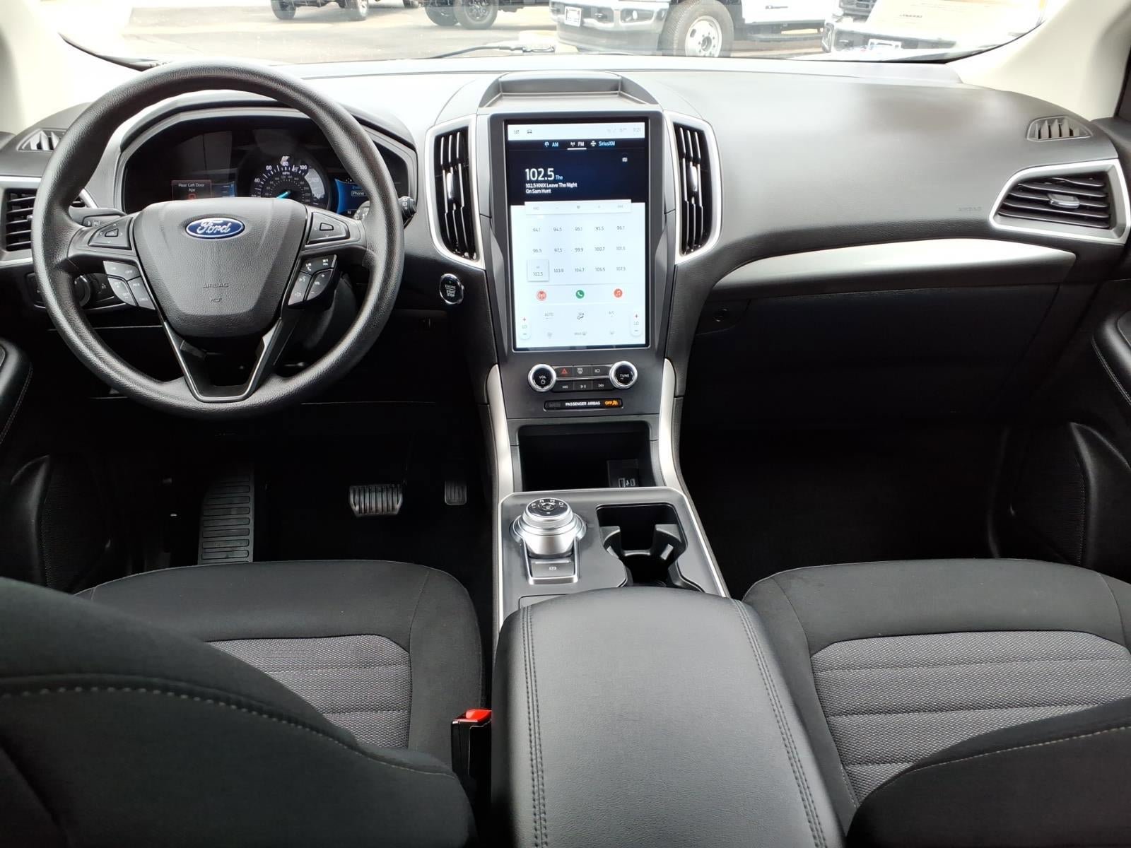 Certified 2022 Ford Edge SE w/ Black Appearance Package image 18