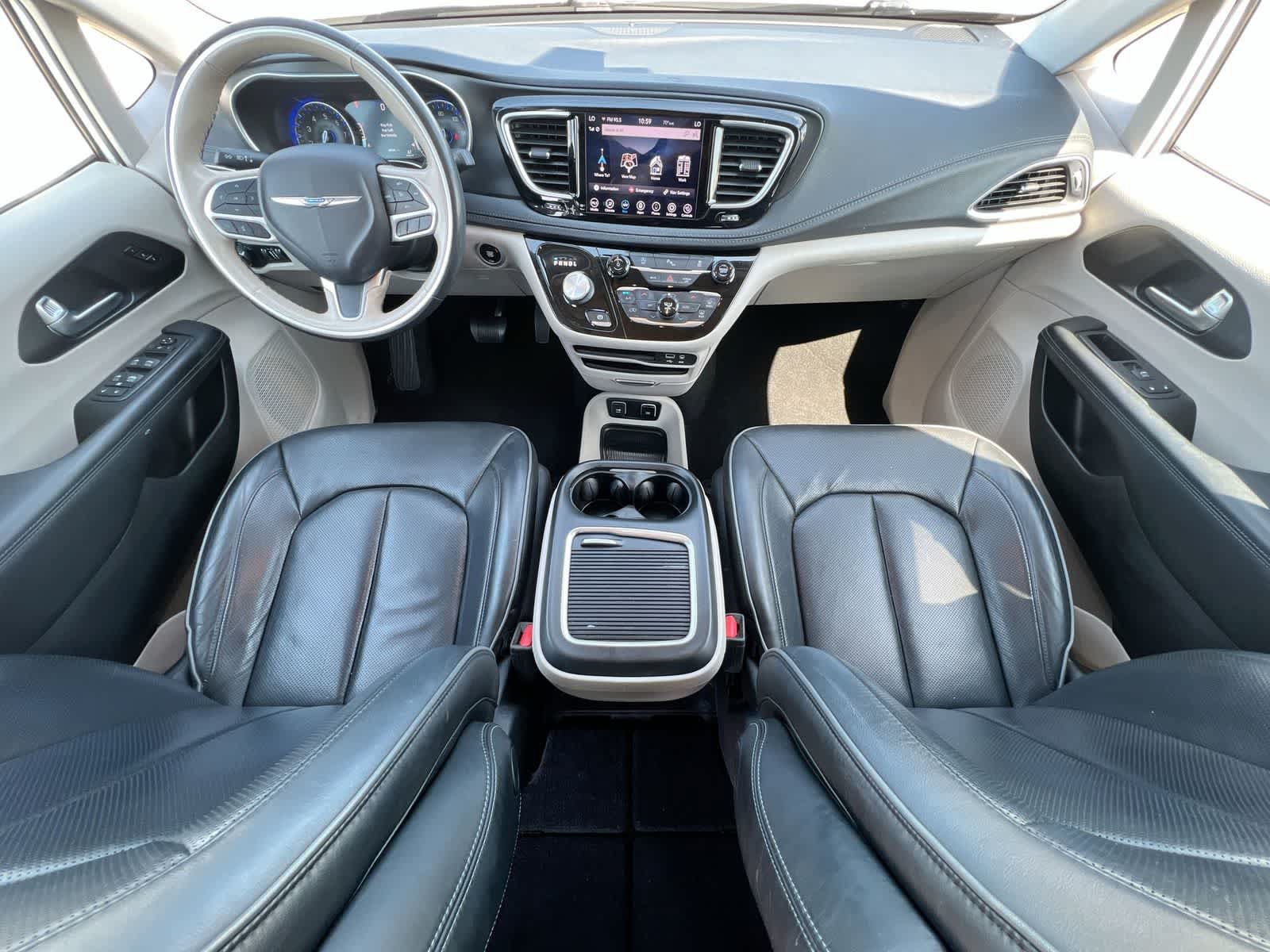 Used 2020 Chrysler Pacifica Limited FWD image 15